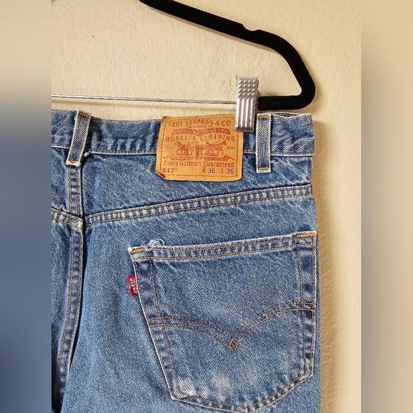 Vintage 2001 Levi's 517 Boot Cut Light Wash Jeans W 36 L 36 - Picture 3 of 10